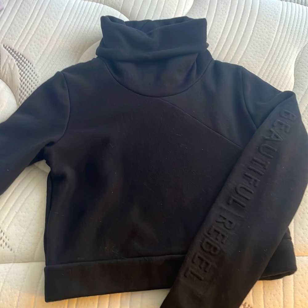 Alo black warm turtleneck sweater sweatshirt